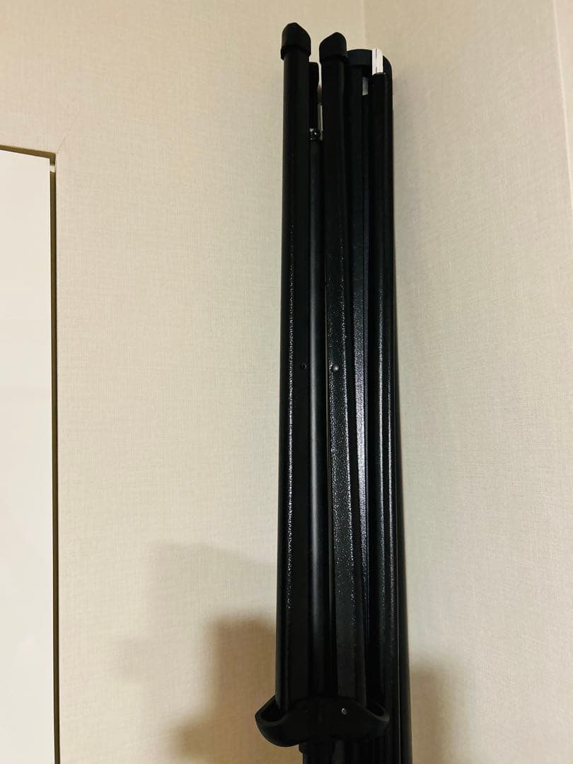 【美品】100インチ 三脚式 プロジェクタースクリーン 4:3の写真7枚目