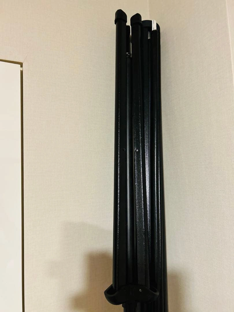 【美品】100インチ 三脚式 プロジェクタースクリーン 4:3の写真7枚目