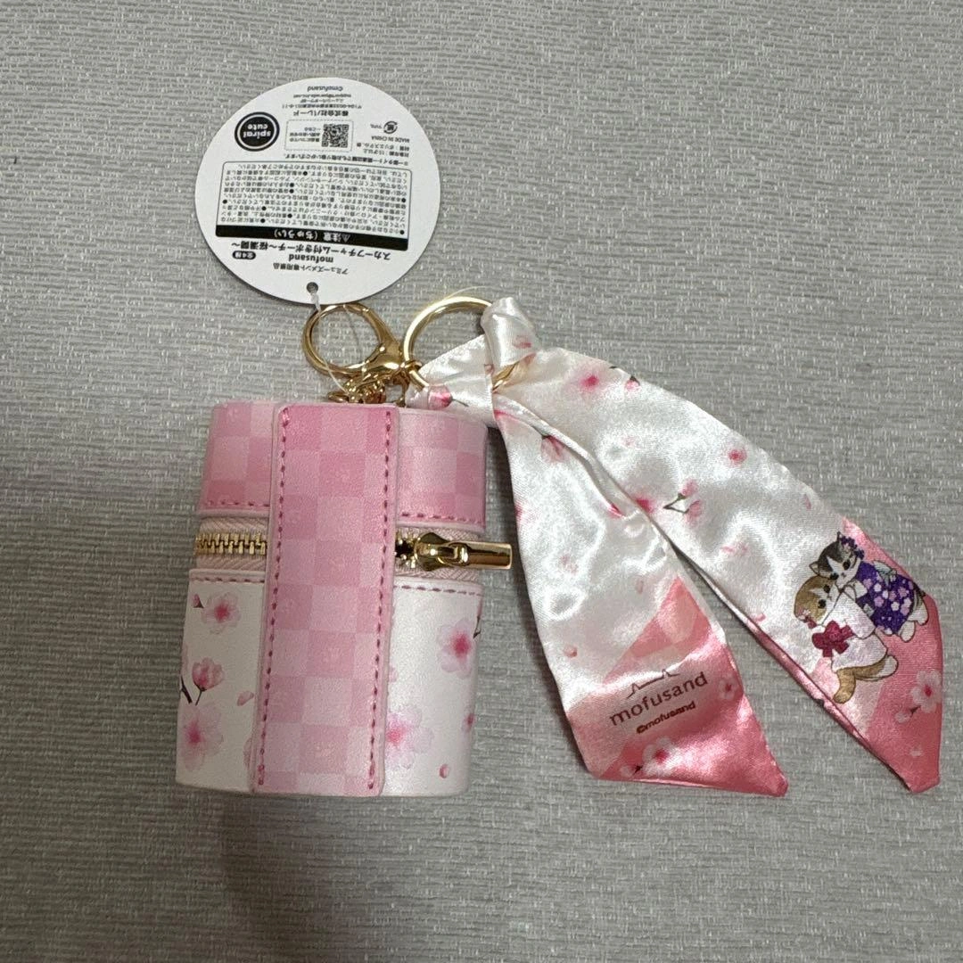 mofusand スカーフチャーム付きポーチ 桜満開 タイトーの写真2枚目