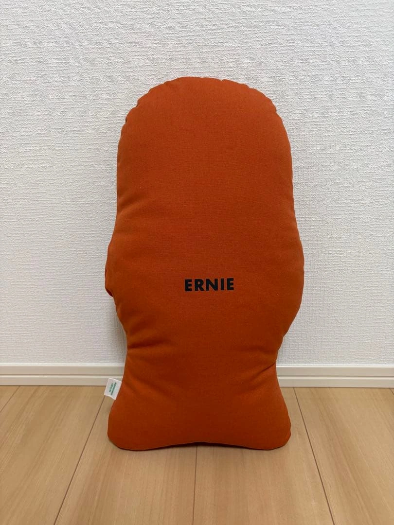 【新品未使用品】セサミストリート アーニー クッションの写真2枚目