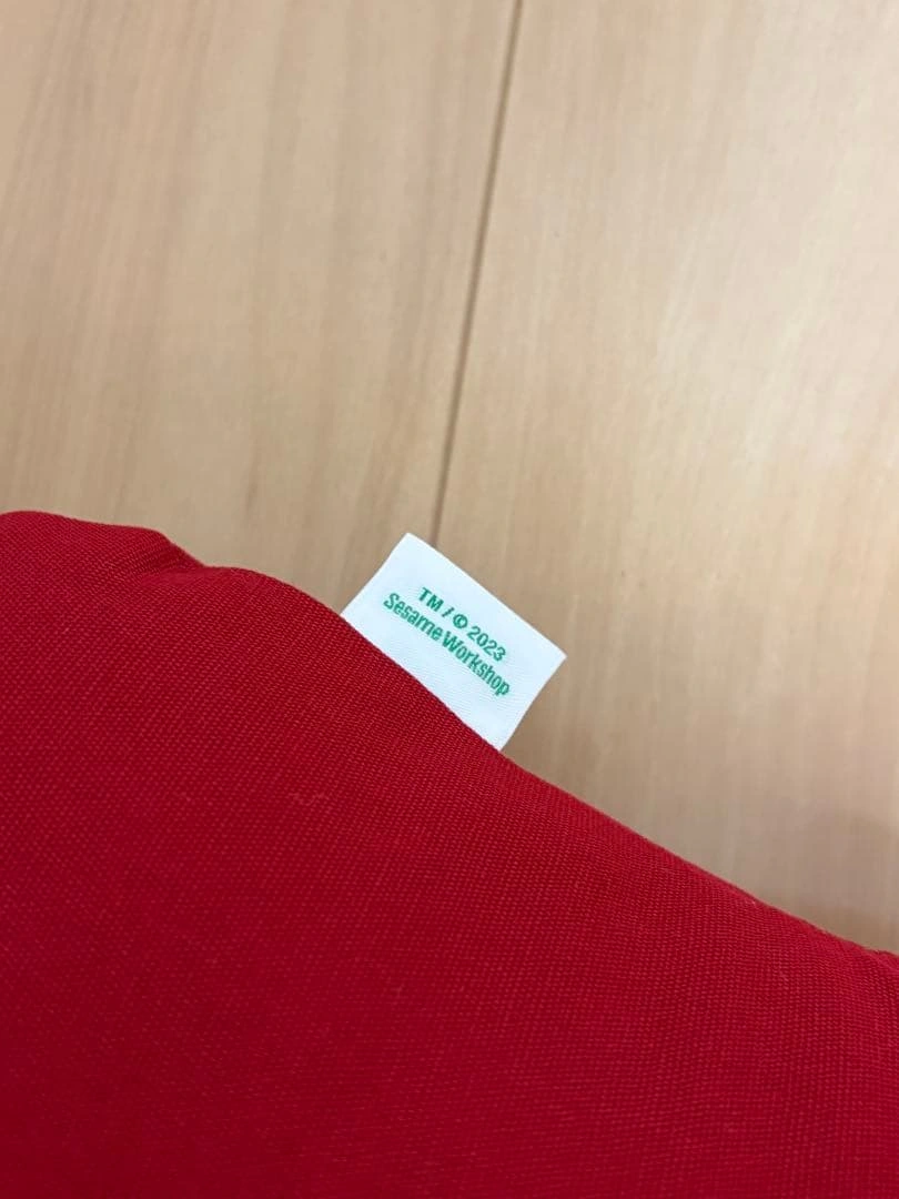 【新品未使用品】セサミストリート エルモ クッションの写真4枚目