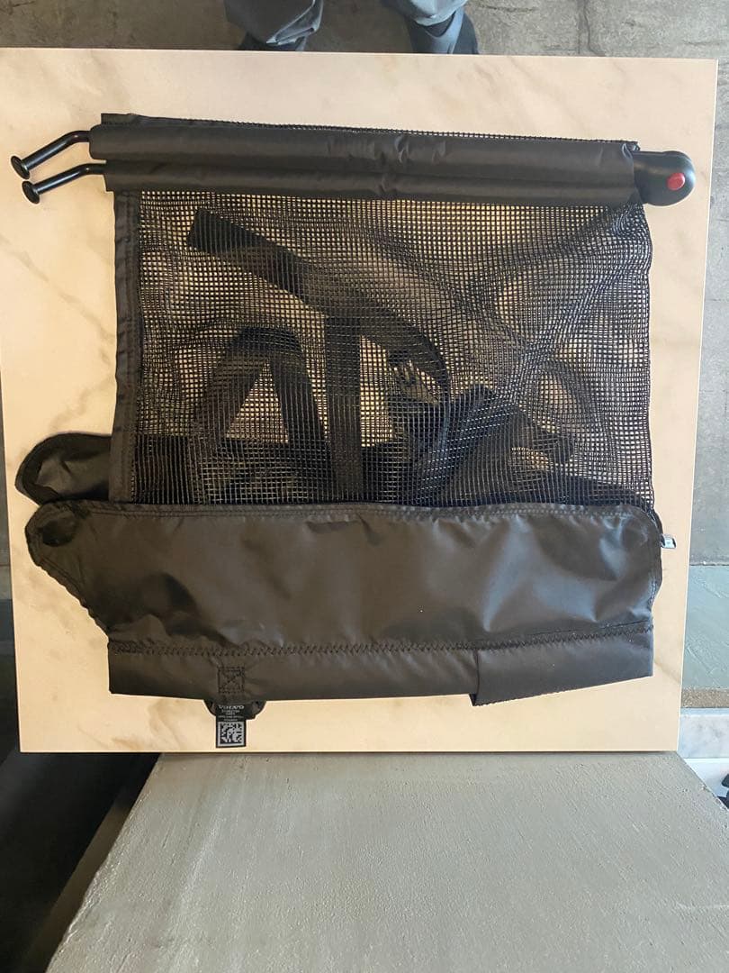 ボルボ V60 純正 カーゴネット ラゲージネット パーテンション 美品の写真4枚目