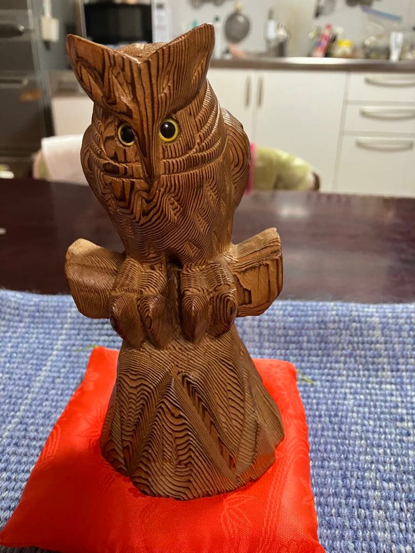 木製木彫りフクロウの彫刻 約16.5cm