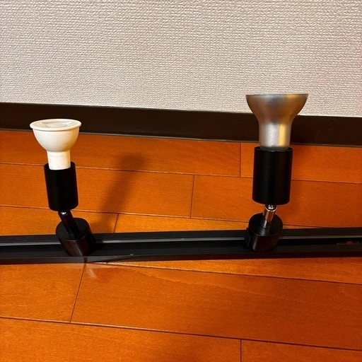 ライティングレール スポットライト等セットの写真2枚目