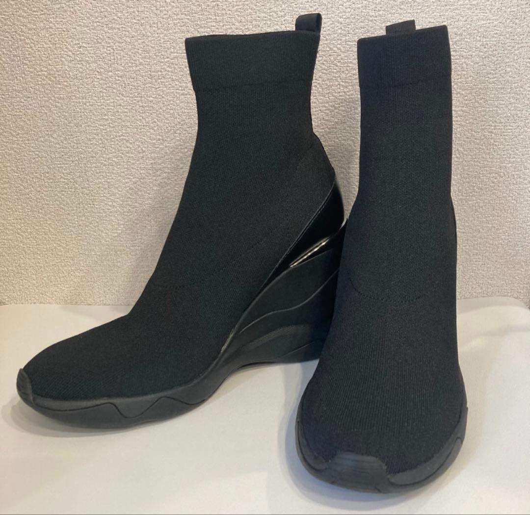 【超美品】+dianaプラスダイアナ　ハイウェッジストレッチニットショートブーツ