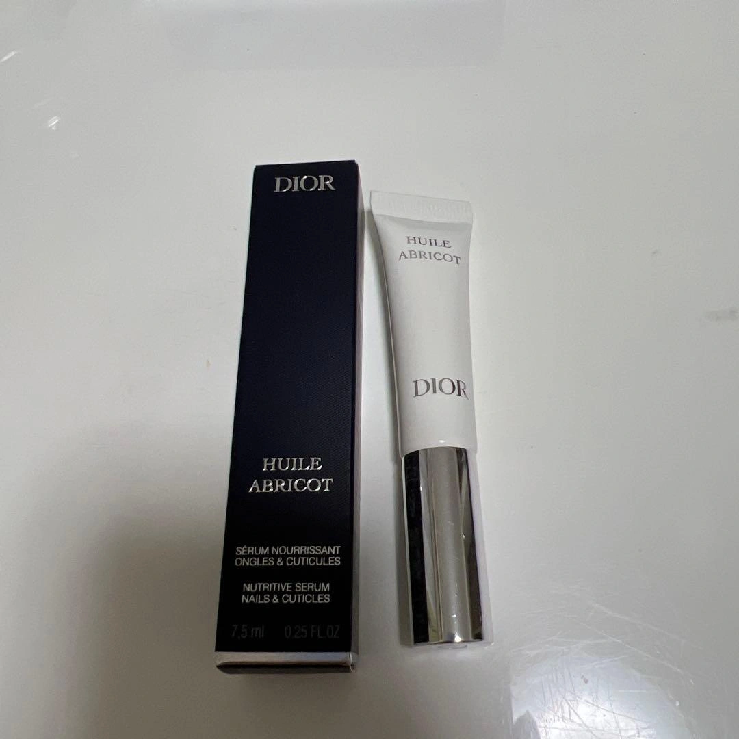 Dior HUILE ABRICOT ネイルオイル