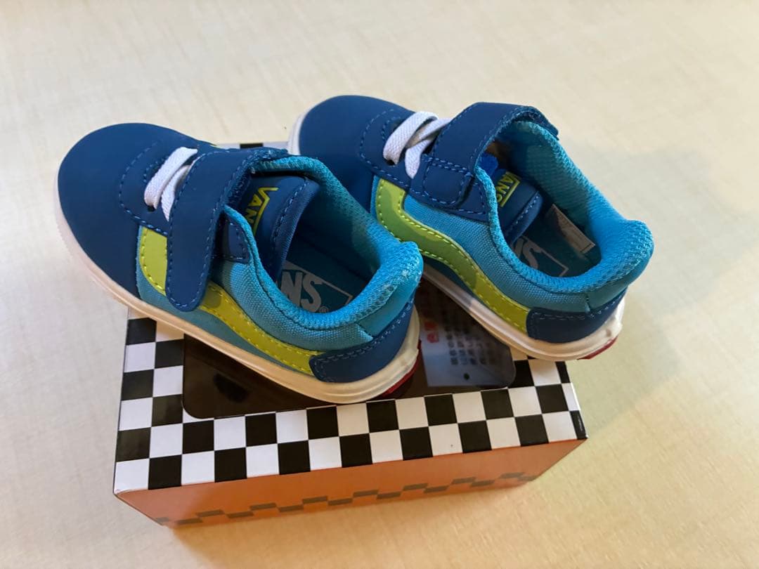 【新品】VANSベビースニーカー 12cm
