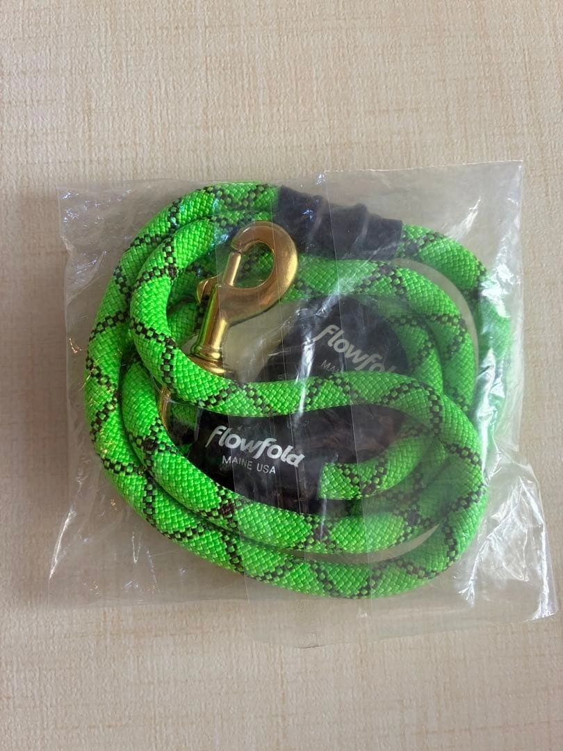 【新品未使用】Flowfold フローフォールドGreenリード&首輪