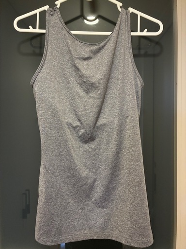 Reebok タンク トップ グレー Mサイズ トレーニングウェア リーボックの写真2枚目