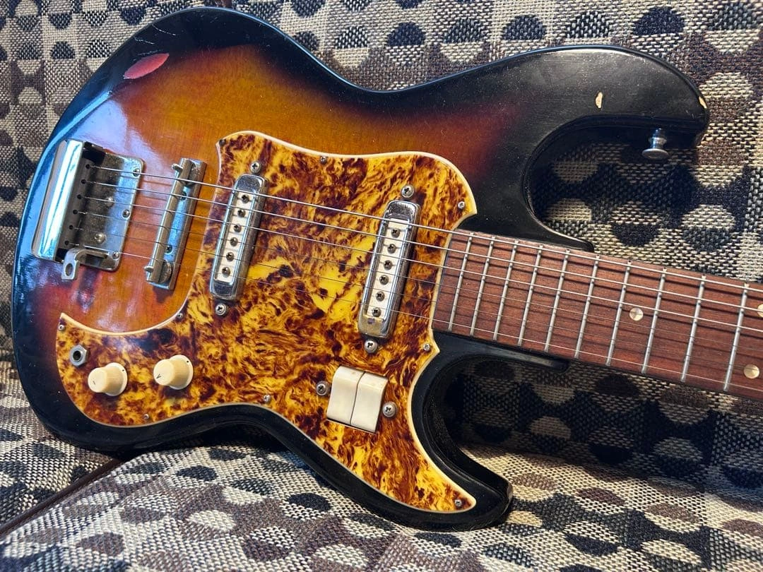 ビザールギター Kawai? Hound Dog Taylor