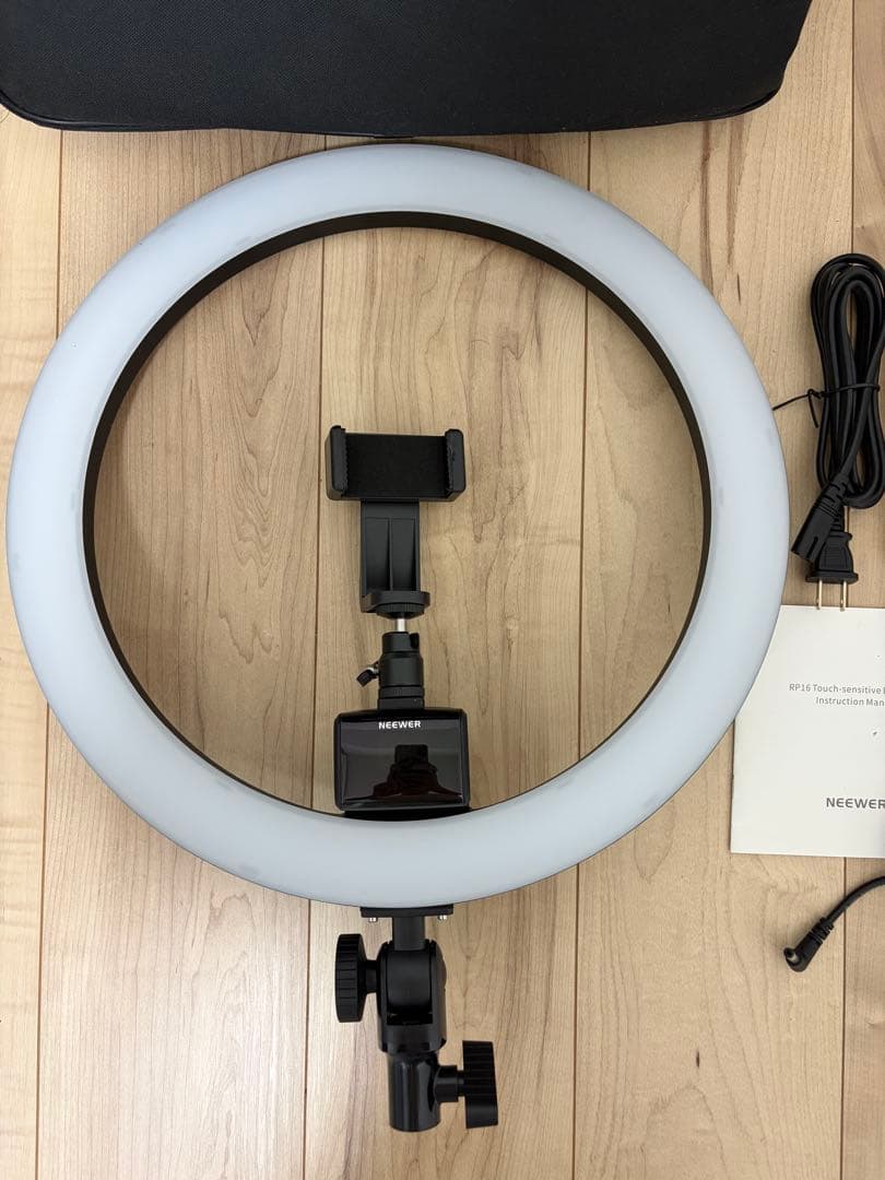 NEEWER RP16 16インチ LEDリングライト リモコン ケース付の写真2枚目