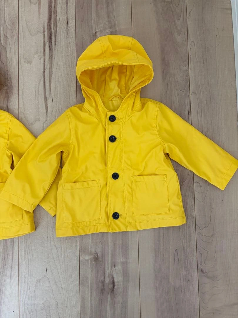 babyGap レインジャケット 80cm 2着セット 双子 イエロー 黄色の写真2枚目