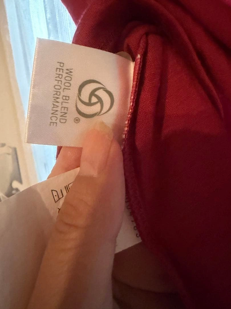 super.natural メリノウール混 半袖Tシャツ レッドの写真5枚目