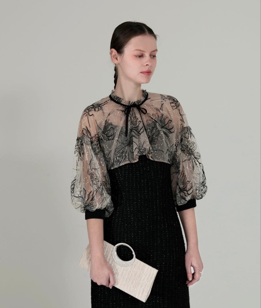 ボレロプチハイネックパフスリーブ刺繍花柄ワッフルIラインタイトスリットワンピースの写真2枚目