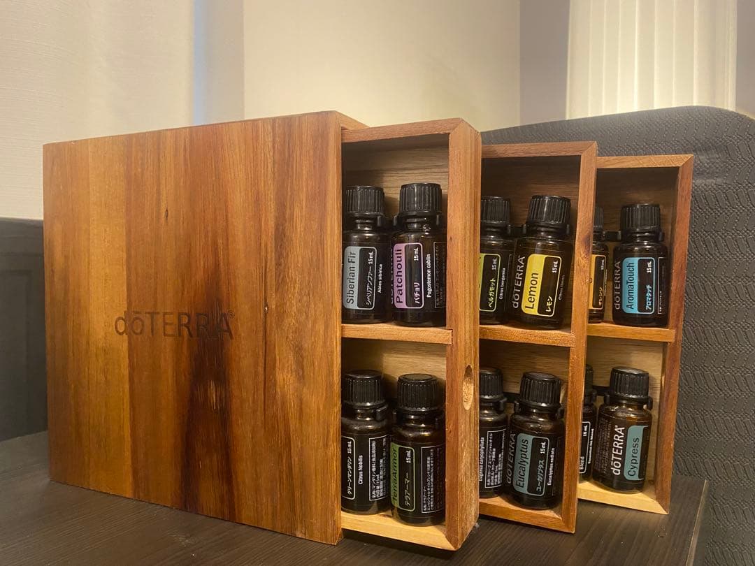 【超希少！廃盤】ドテラ doterra アロマオイル36本収納 ウッドボックス