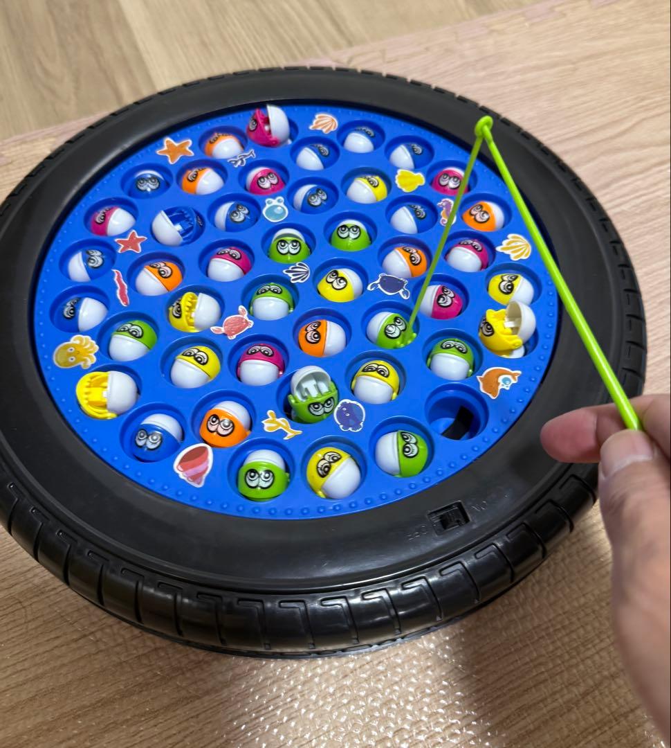 【10/5処分予定】【海外製】おもちゃ 魚釣りゲーム Fish it Outの写真2枚目