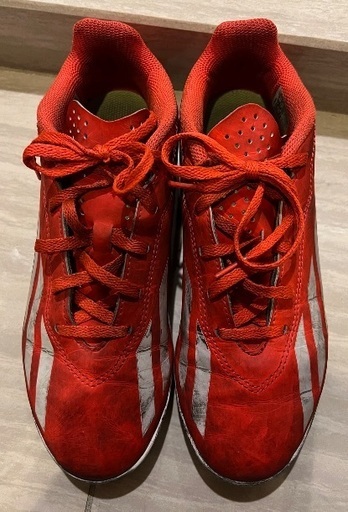 サッカーシューズ　[adidas トレーニングシューズ]