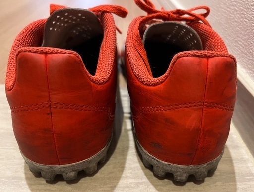 サッカーシューズ　[adidas トレーニングシューズ]の写真4枚目