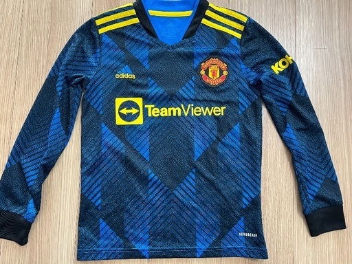 MANCHESTER UNITED(マンチェスターユナイテッド)のユニフォームの写真2枚目