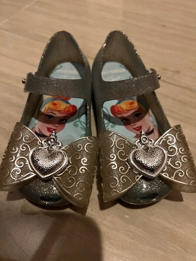 mini melissa(ミニ メリッサ)のプリンセスシューズ