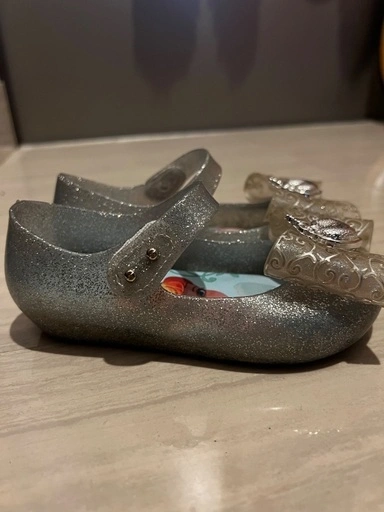 mini melissa(ミニ メリッサ)のプリンセスシューズの写真3枚目