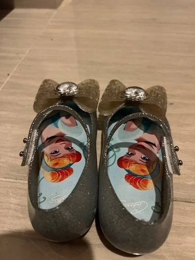 mini melissa(ミニ メリッサ)のプリンセスシューズの写真4枚目