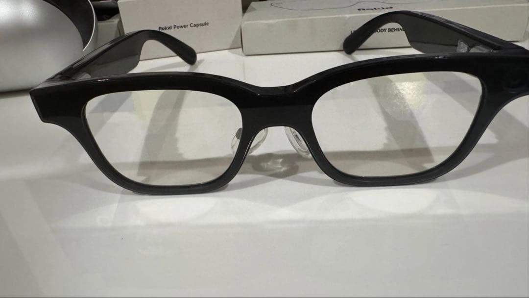 超美品Rokid Glasses(AIスマートグラス)フルセット 新品同様の写真5枚目