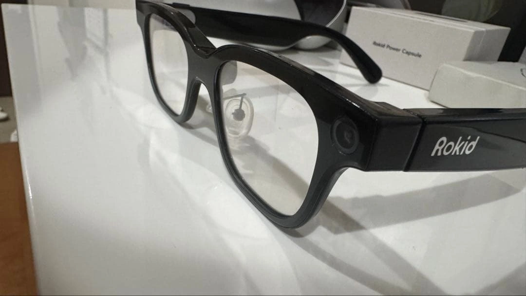 超美品Rokid Glasses(AIスマートグラス)フルセット 新品同様の写真6枚目