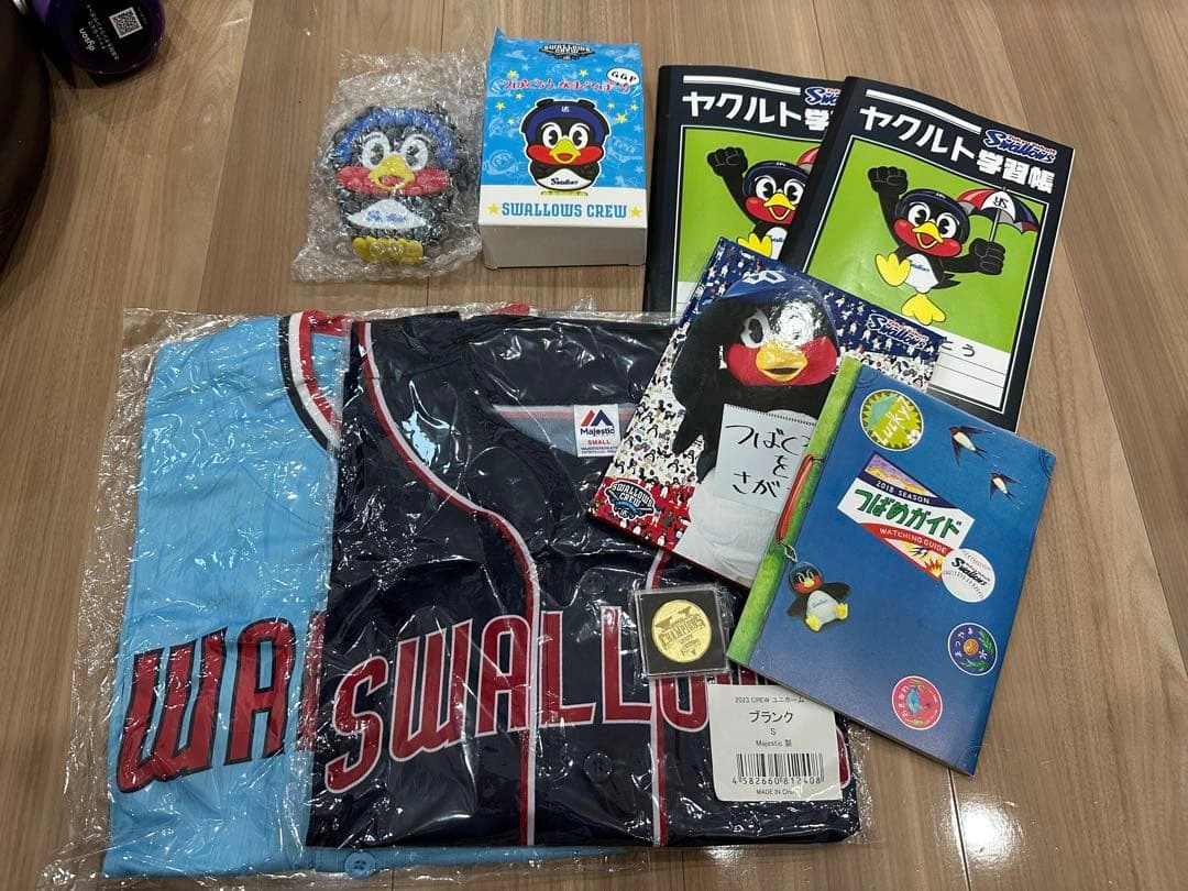 東京ヤクルトスワローズ CREWユニフォーム Majestic 新品 S