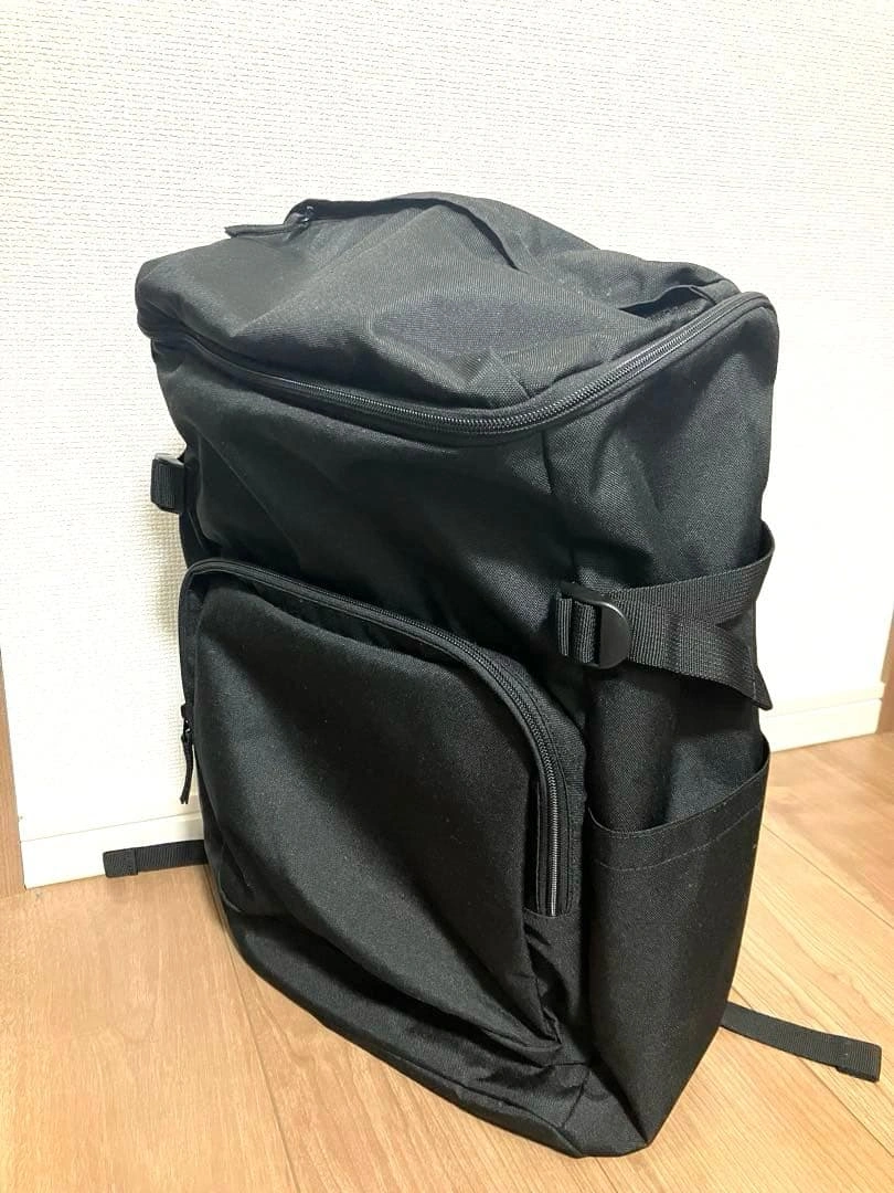 無印良品 肩の負担を軽くする 撥水 上から開く リュックサック 黒の写真2枚目