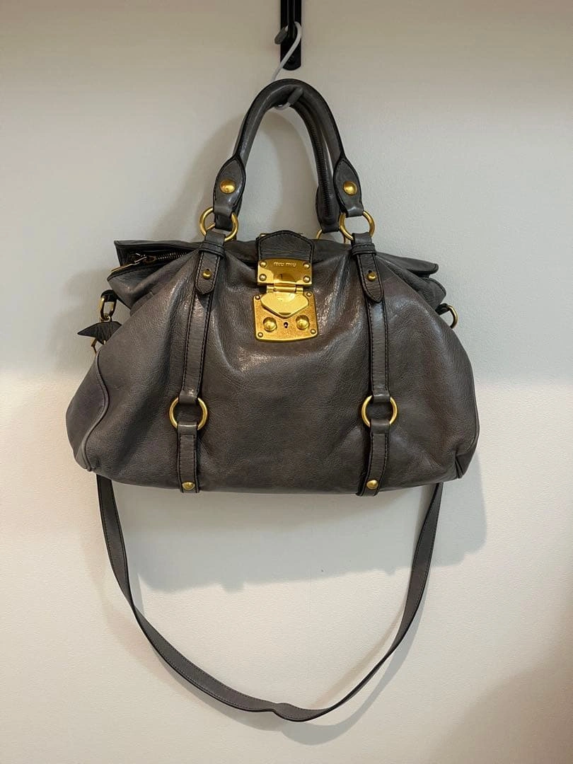 miu miu 2way ハンドバッグ グレー