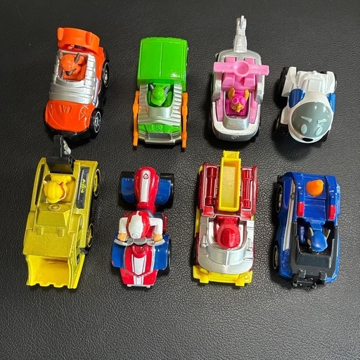 パウパトロール ベーシックビークル8台セット