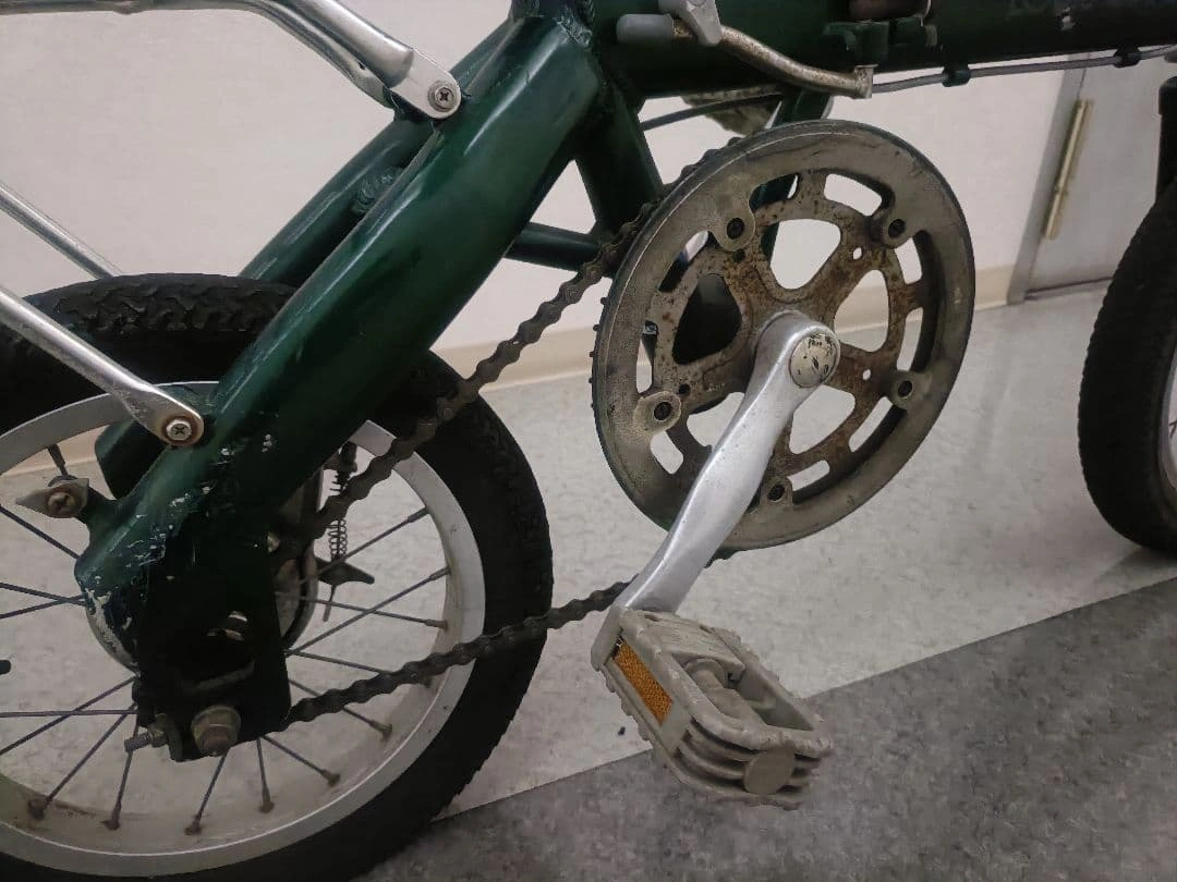 ルイガノ14インチ折りたたみ自転車ミニベロ渋谷区リアキャリアキャスター付訳ありの写真10枚目