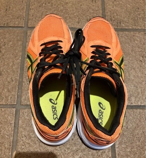 アシックスタイガー25.5CM中古品の写真2枚目