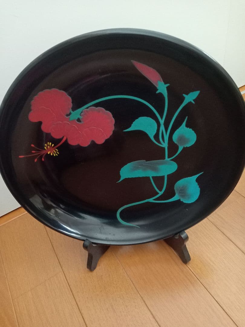 琉球漆工　ハイビスカス絵皿　飾り盆