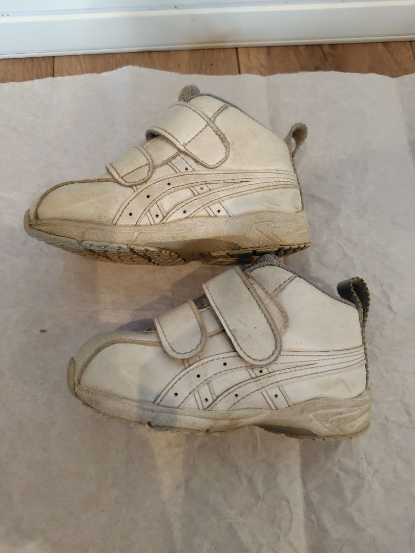ASICSスニーカー14.5cmの写真4枚目