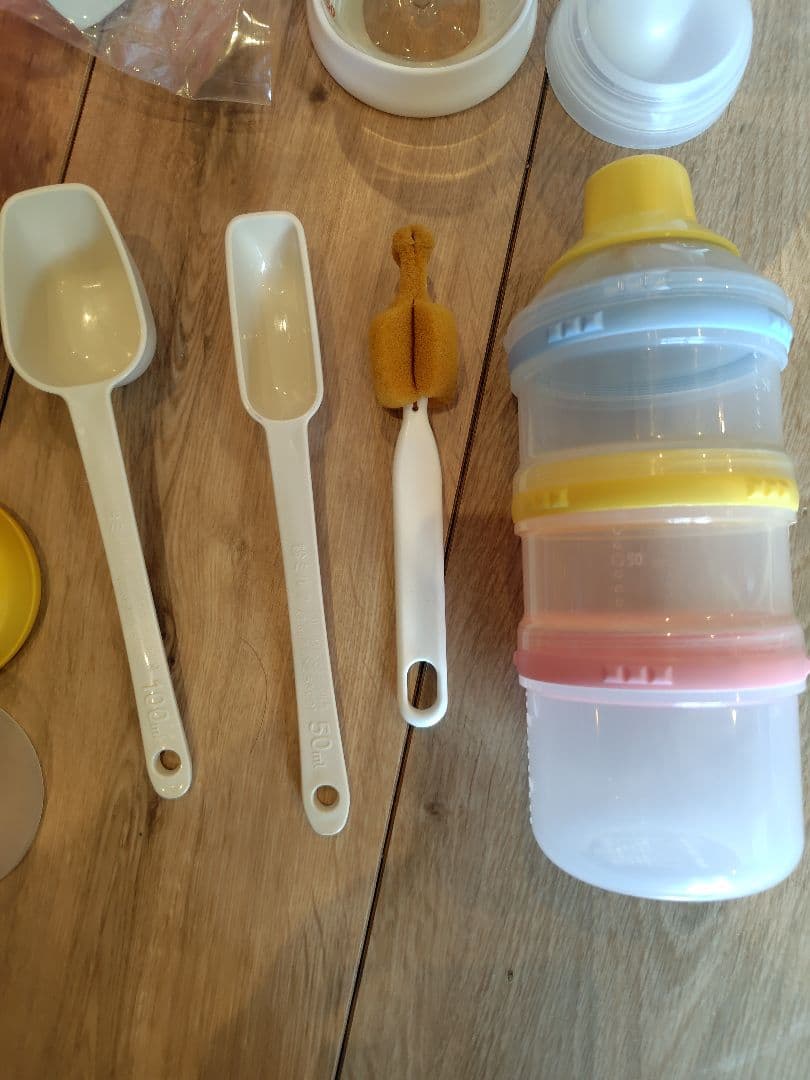 母乳実感哺乳瓶 スチーム消毒 搾乳器セットまとめの写真3枚目