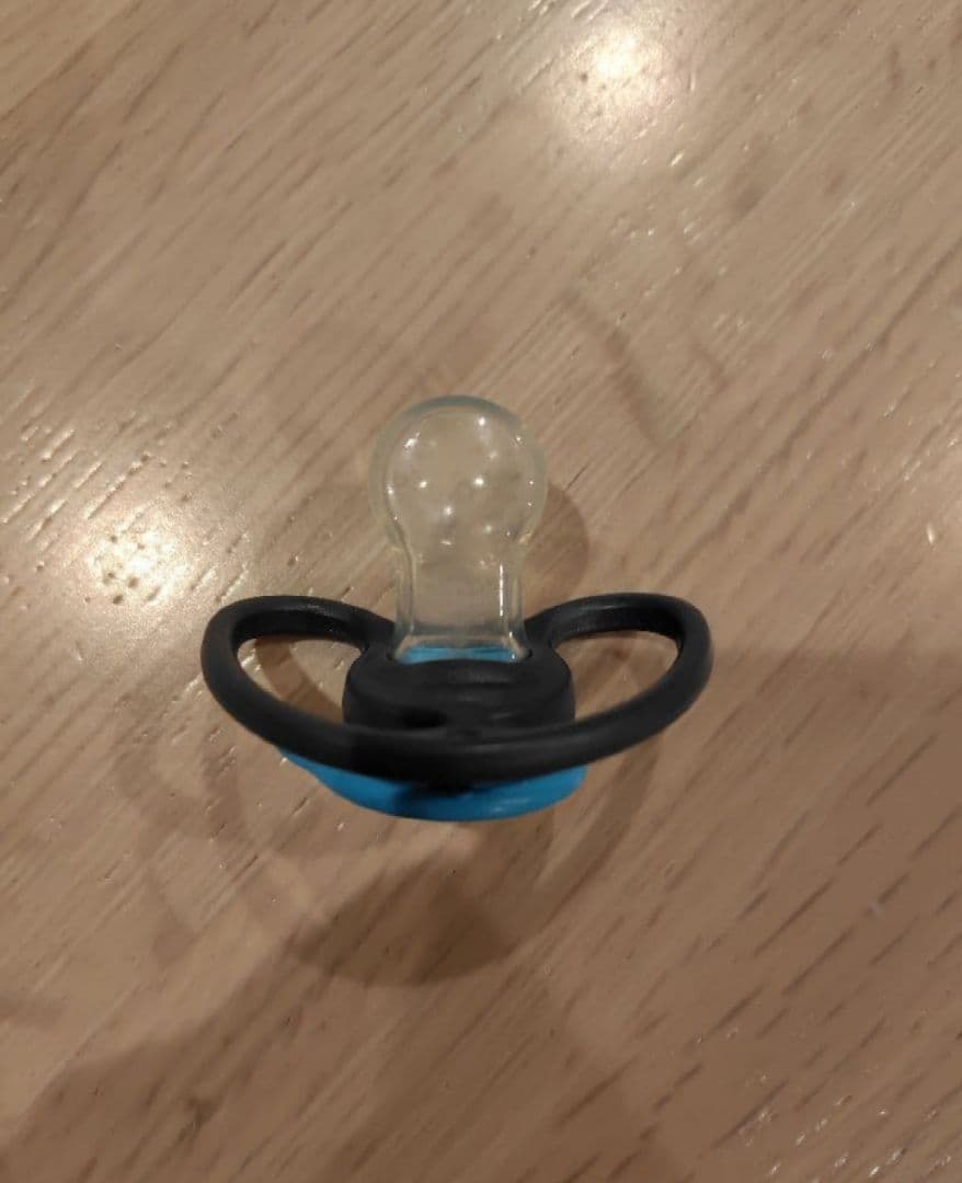 NUK くじらデザイン おしゃぶりの写真2枚目