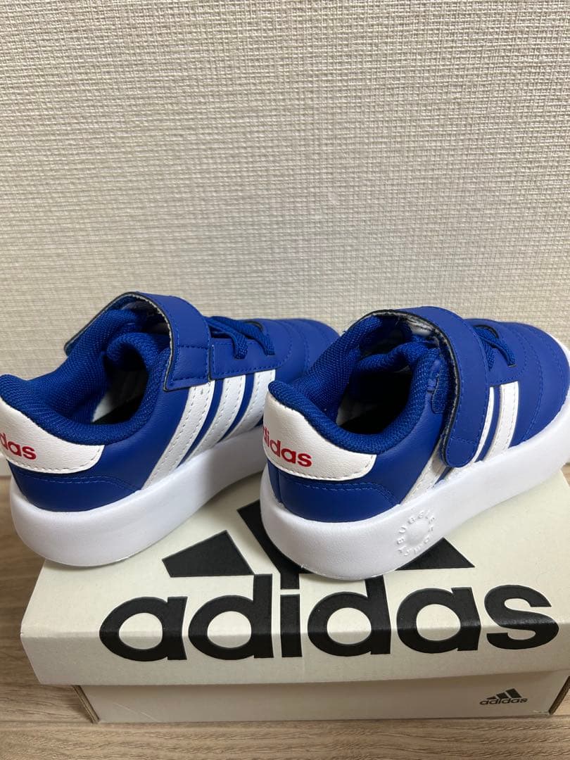 adidas 青 スニーカー 14cm 新品未使用の写真4枚目