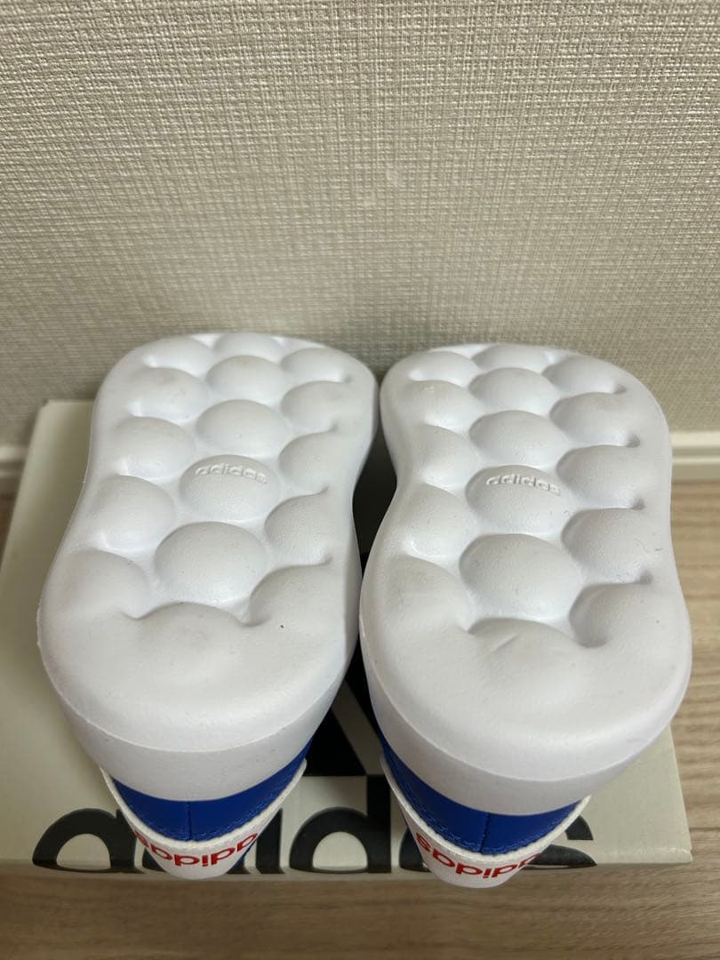 adidas 青 スニーカー 14cm 新品未使用の写真5枚目