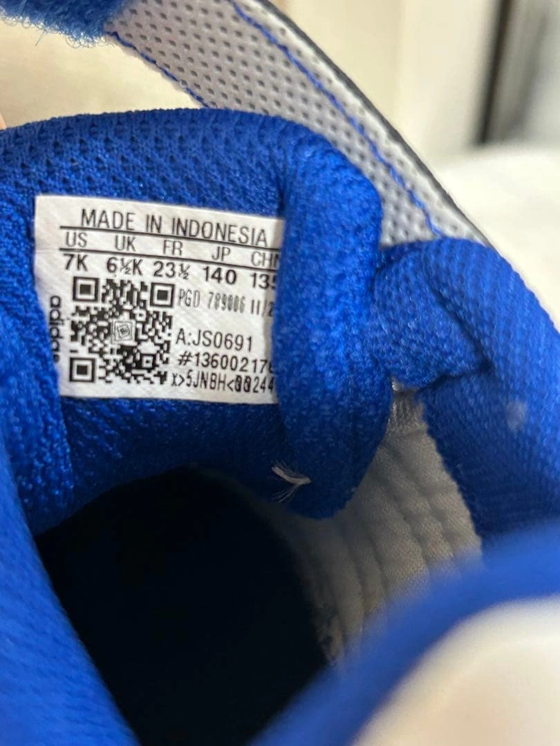 adidas 青 スニーカー 14cm 新品未使用の写真6枚目