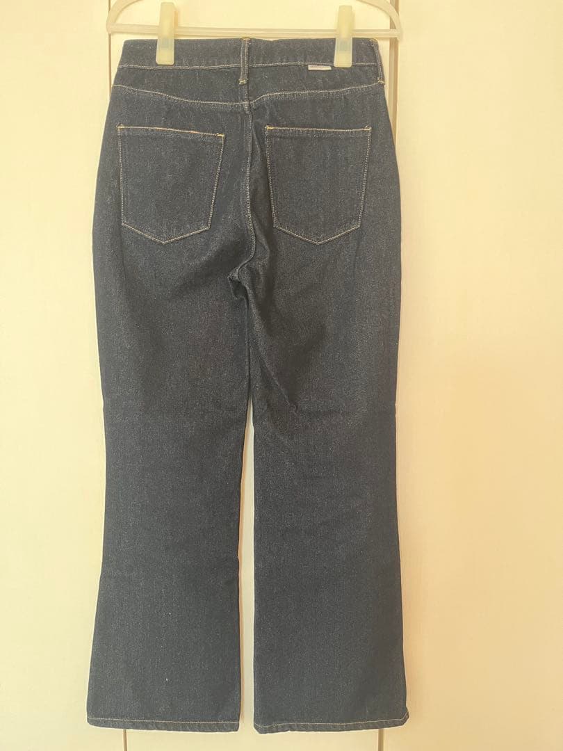 AMERICAN HOLIC ブーツカットデニム・サイドスリット付き　Mサイズの写真2枚目