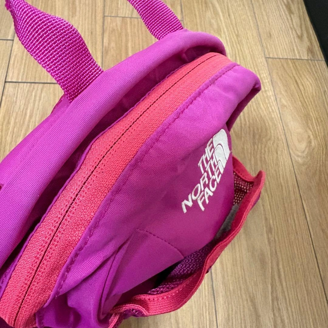 美品 ザノースフェイス キッズ リュックの写真5枚目