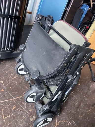 ピッコロカーネ(Piccolo Cane)のペットカート BENE(ベーネ)折りたためる 軽量ペット用バギーの写真5枚目