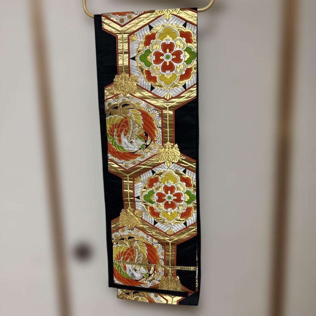 【極美品】正絹 袋帯 黒地 金銀糸 亀甲 鳳凰 華紋 振袖 訪問着 礼装用の写真2枚目