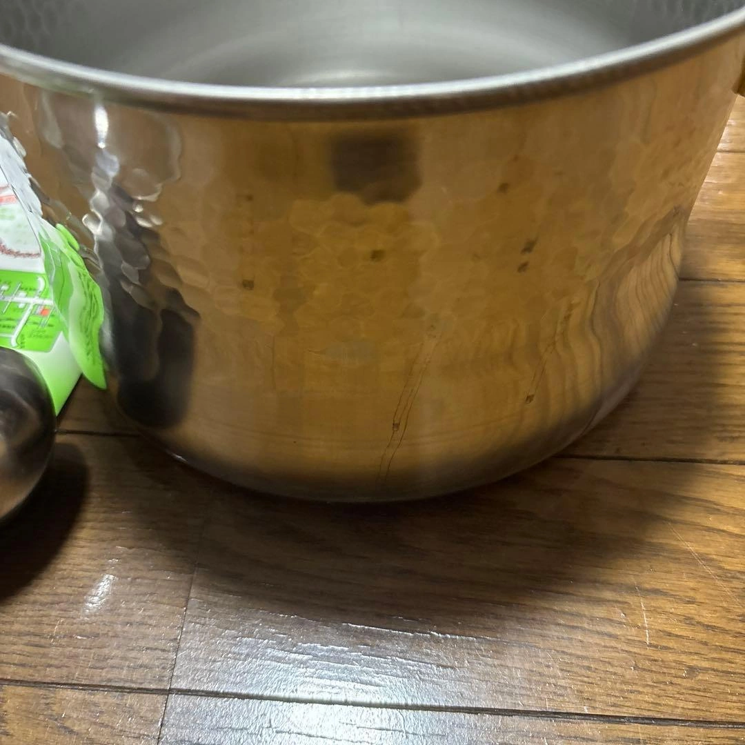 【未使用】杉山金属 22cm 深型煮込み鍋 ガラス蓋・お玉付(訳あり長期保管)の写真4枚目