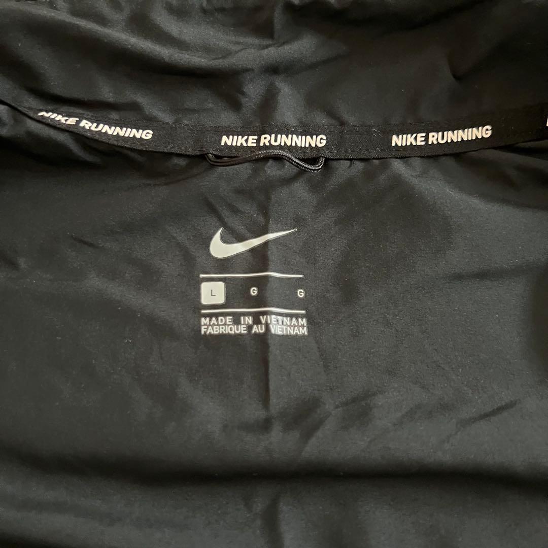 【美品】ナイキNIKE RUNNING GOLF エアロ ロフトジャケットの写真2枚目