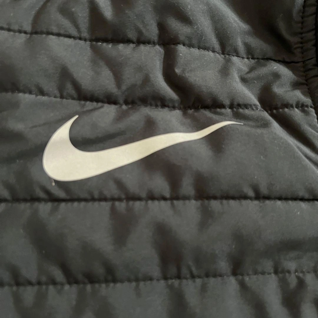 【美品】ナイキNIKE RUNNING GOLF エアロ ロフトジャケットの写真5枚目