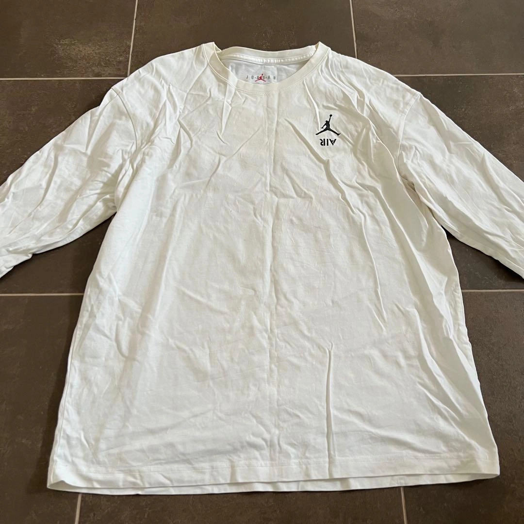 Jordan Brand Long Sleeve T-Shirt Whiteの写真2枚目