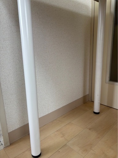IKEA　 ホワイトデスク 幅120×奥行60×高さ74cm シンプル 机の写真3枚目